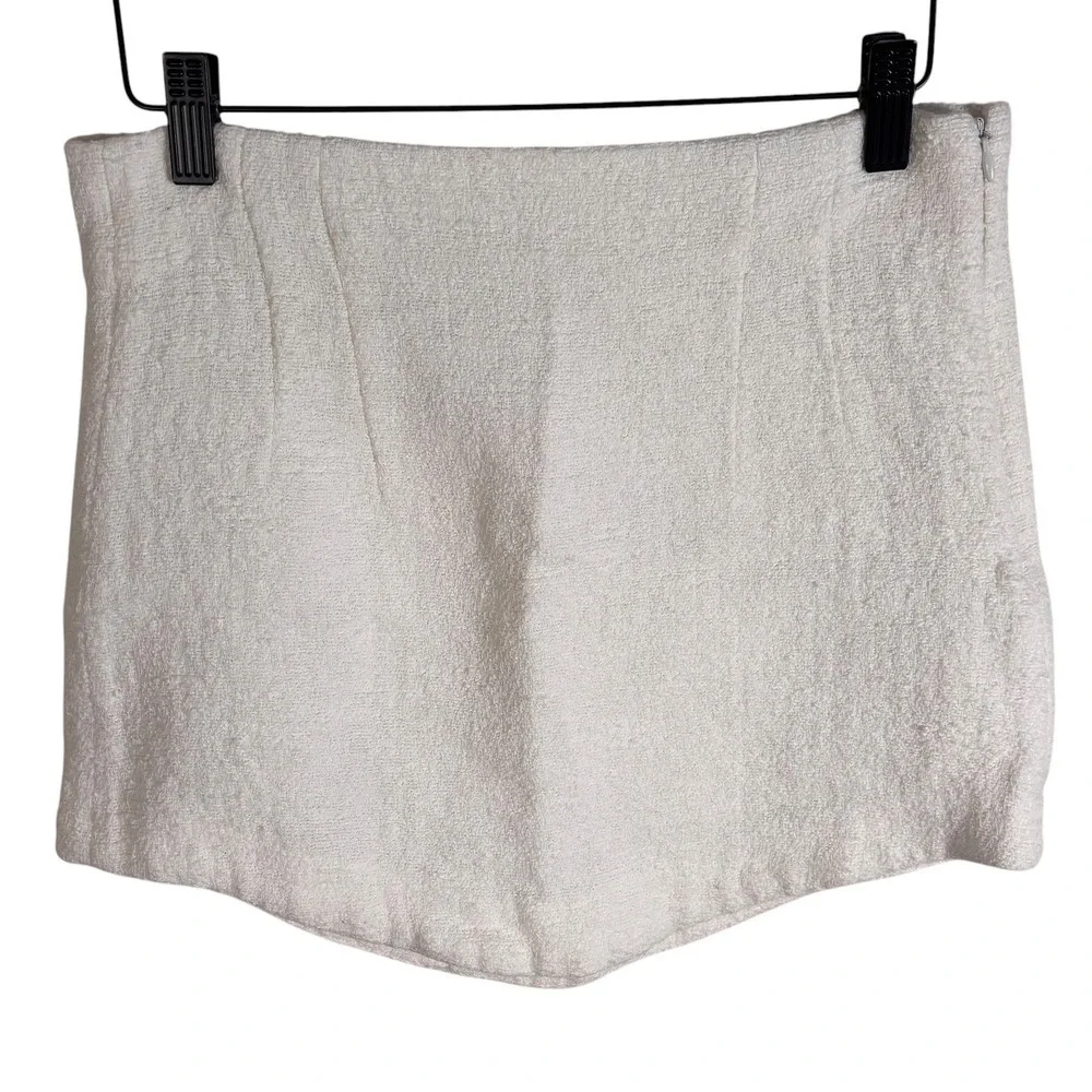 Zara Womens White Textured Boucle Mini Skirt Curved Hem High Waisted Small